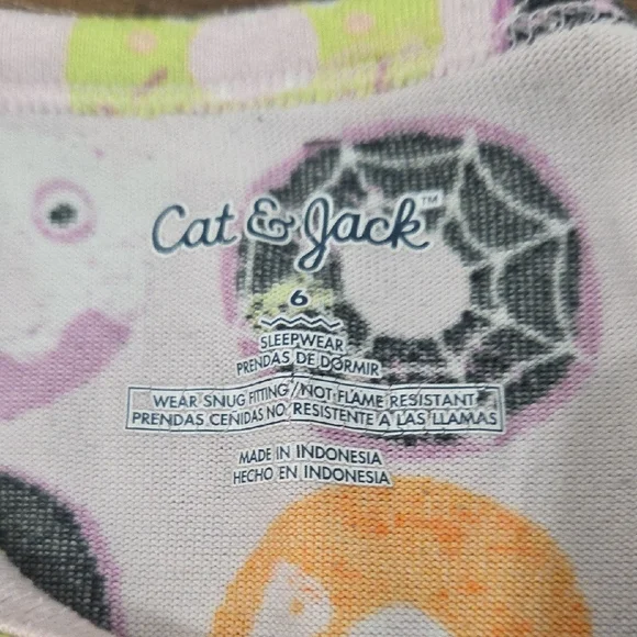 Cat & Jack Colorful Donut Print Sleepwear And Cheetah - Picture 3 of 5